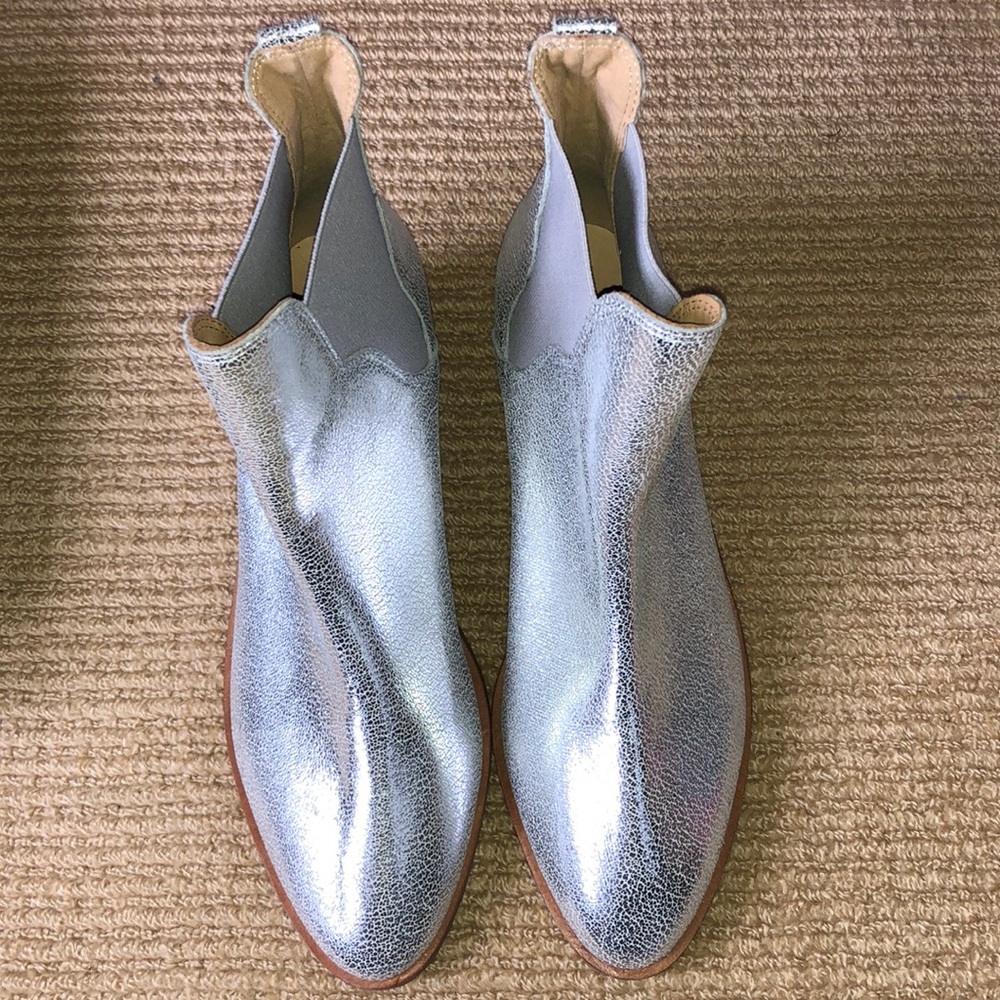 Soludos Silver Booties